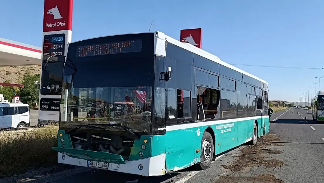 Kayseri’de arkadan halk otobüsüne çarptı! Yaralılar var