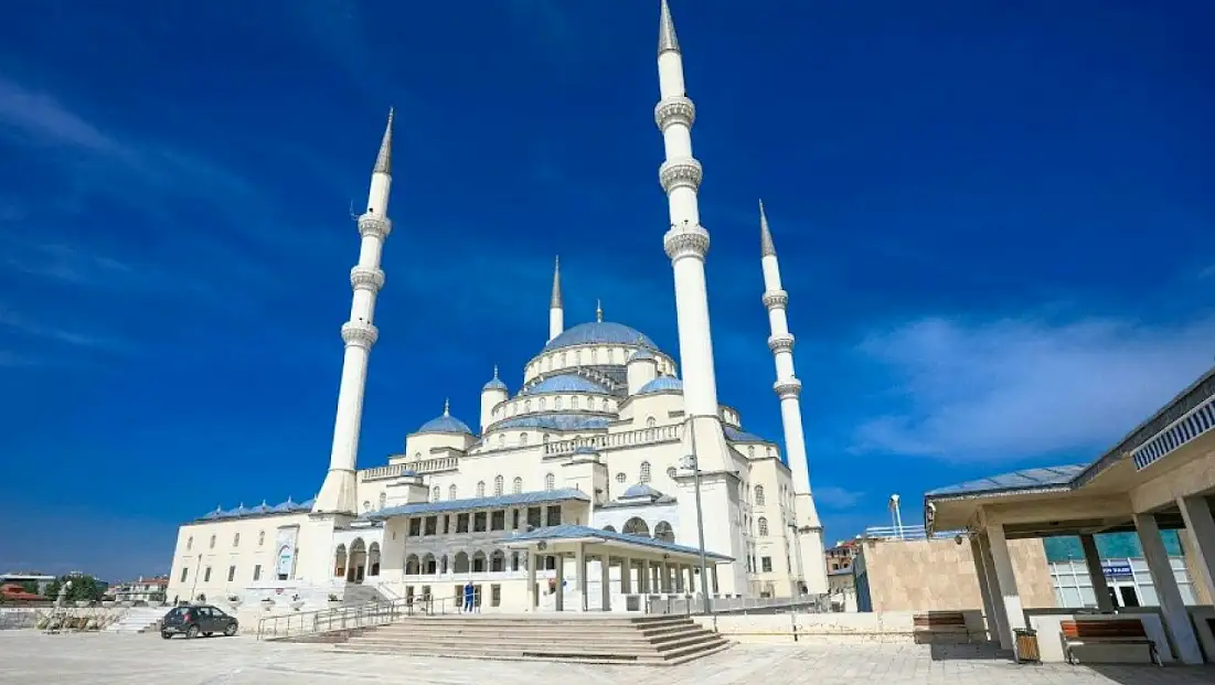 Kayseri'de binlerce kişinin kullandığı caminin kaderi değişiyor!