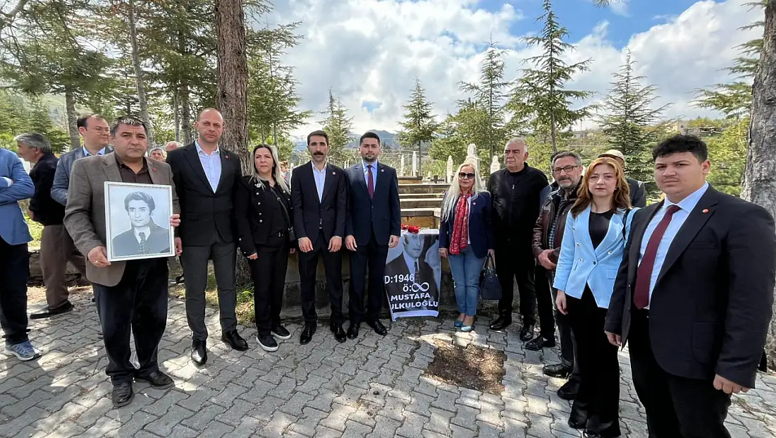 Kayseri'de cinayete kurban giden başkan dualarla anıldı