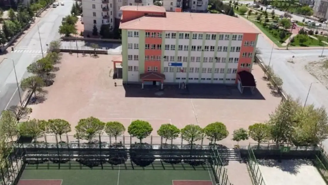 Kayseri’de eğitim camiasının acı günü! İlkokul öğretmeni hayatını kaybetti