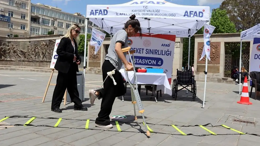 Kayseri'de empatiyle engelleri aştılar!
