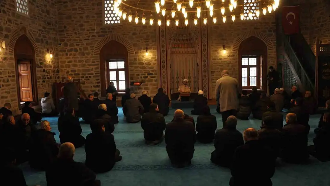 Kayseri'de ezanlar bugün kaçta okunacak? (10 Mayıs Pazar)