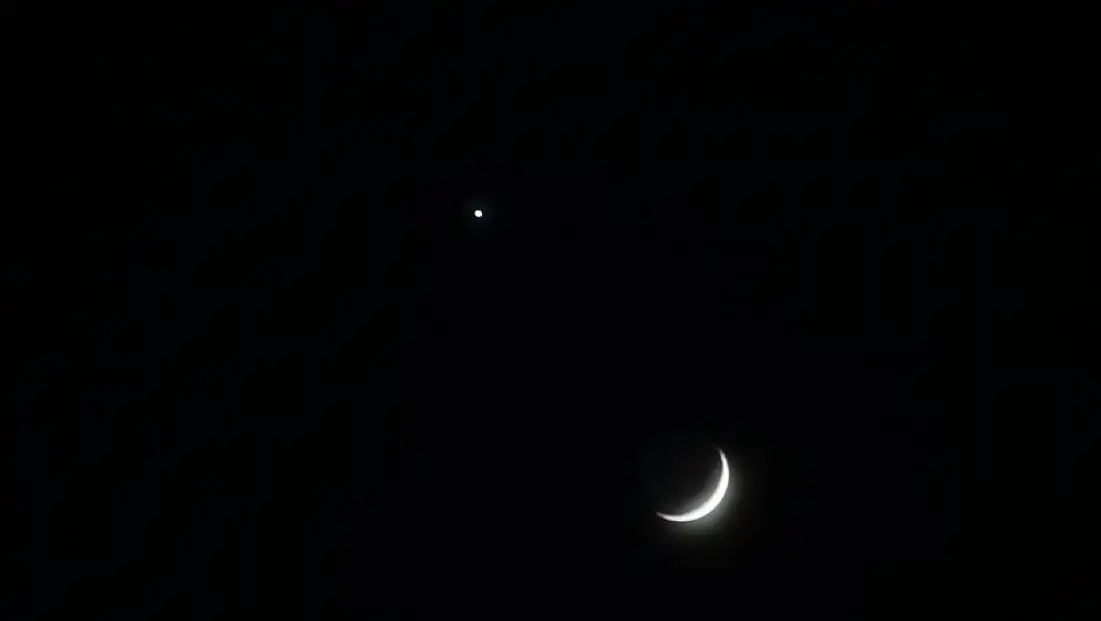 Kayseri’de gece gökyüzünde dikkat çeken görüntü