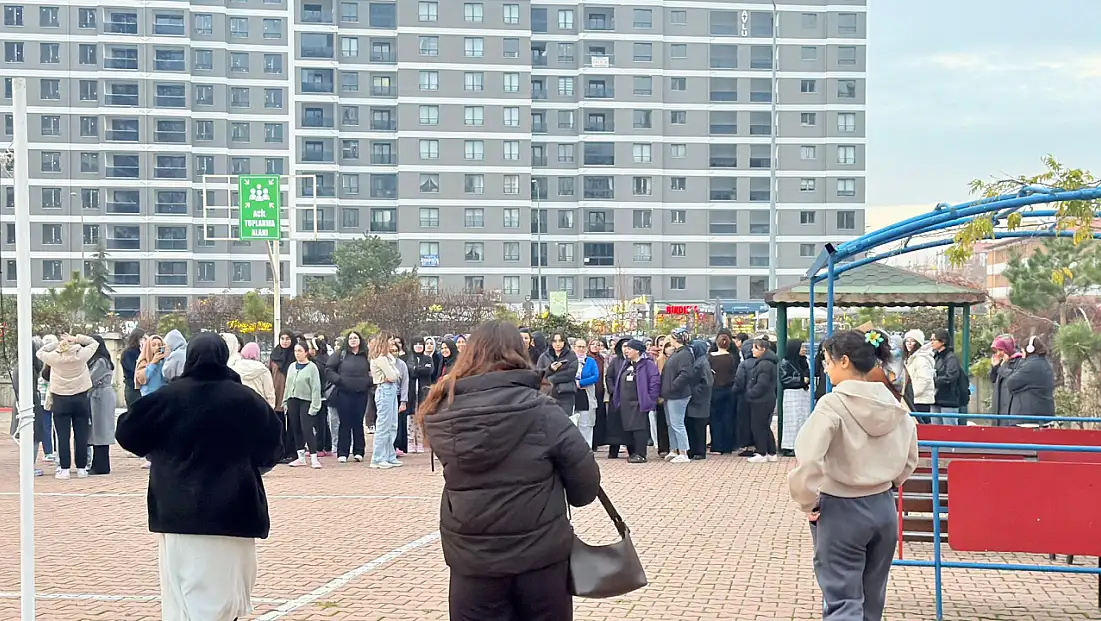 Kayseri’de gerçeğini aratmayan tatbikat! Sirenler çaldı, öğrenciler tahliye edildi