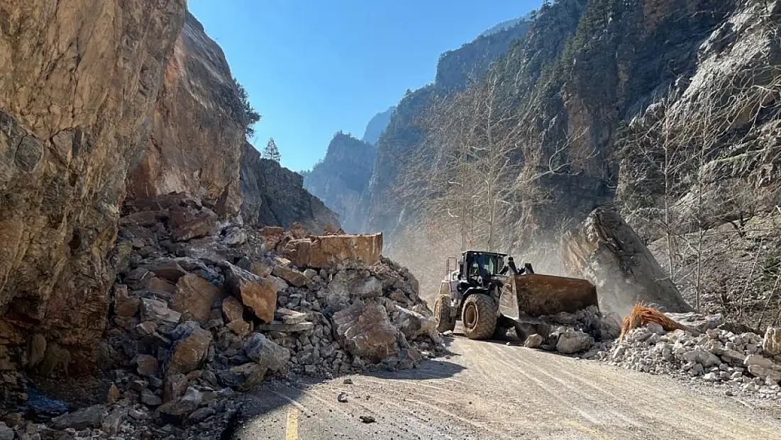 Kayseri'de heyelan alarmı! Belediye düğmeye bastı