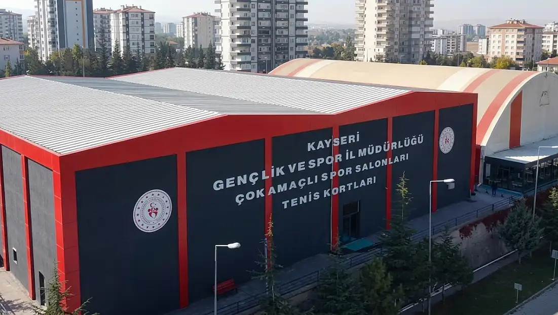 Kayseri’de kapalı tenis kortları ve çok amaçlı spor salonu hizmette