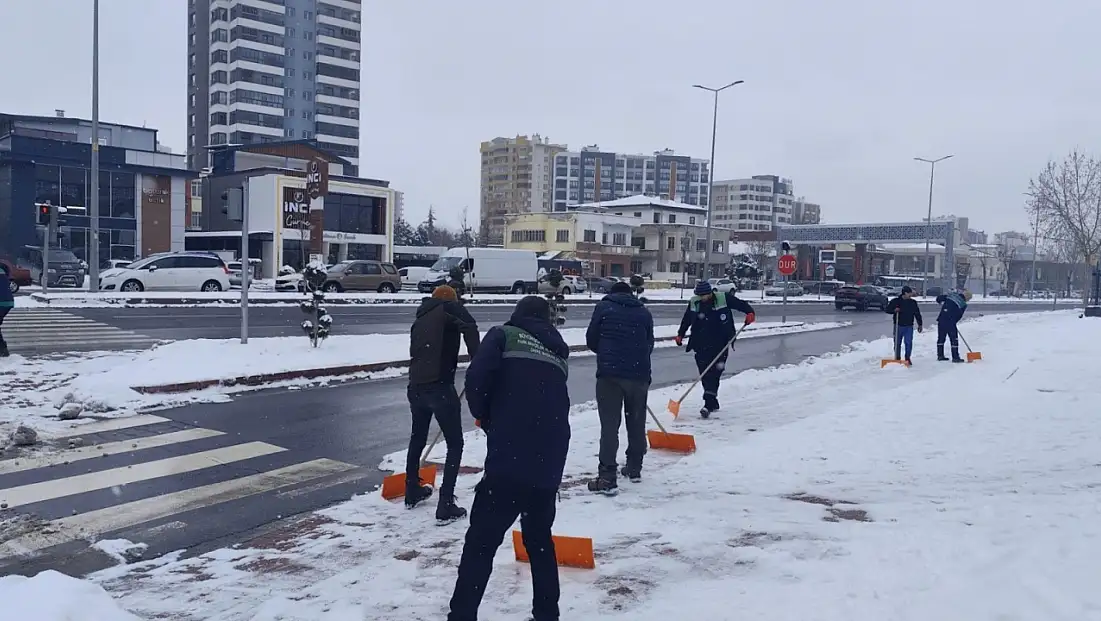 Kayseri'de kapalı yol kalmadı