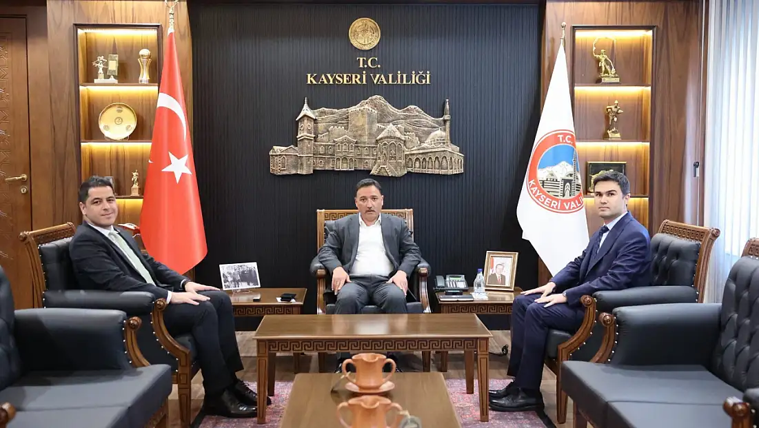 Kayseri’de kaymakamlardan Vali Çiçek’e veda