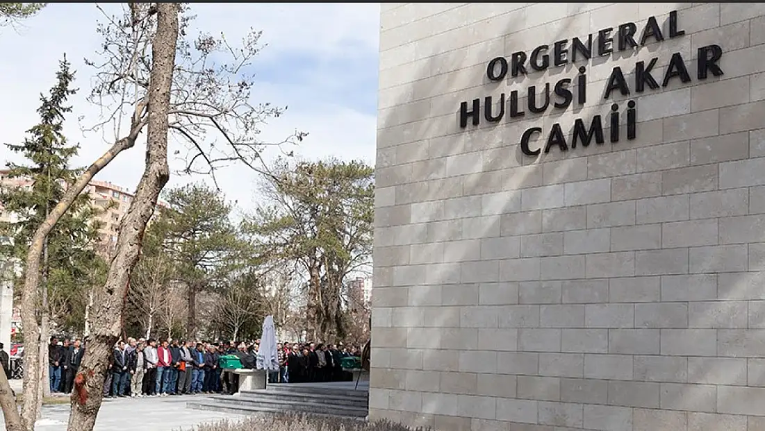 Kayseri’de kızının düğününde kalp krizi geçiren işadamı vefat etti