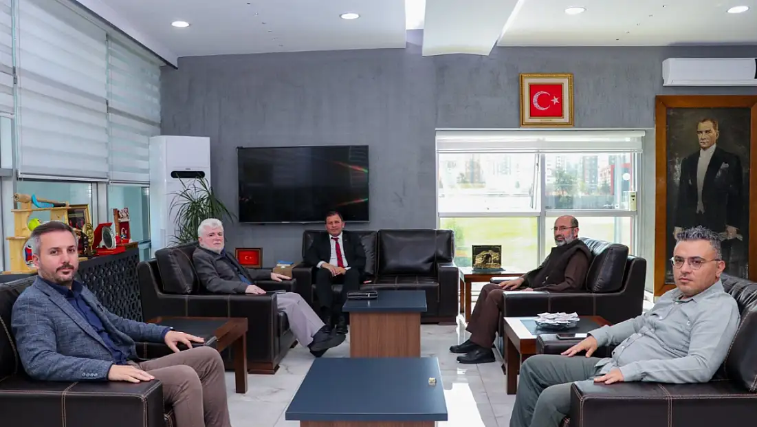 Kayseri’de kültür ve eğitim camiasından anlamlı ziyaret!