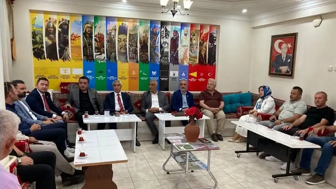 Kayseri'de MHP'li Başkana sürpriz ziyaret! Bakın kimler gitti?