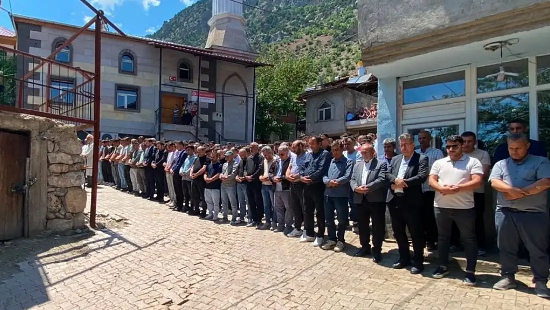 Kayseri’de MHP’lileri buluşturan cenaze!
