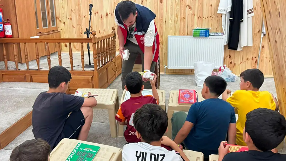 Kayseri’de minik öğrencilerin yüzünü güldüren sürpriz!