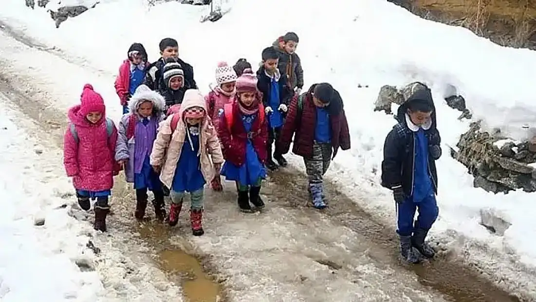 Kayseri'de öğrencilerin okul yolu çilesi Meclis gündeminde!