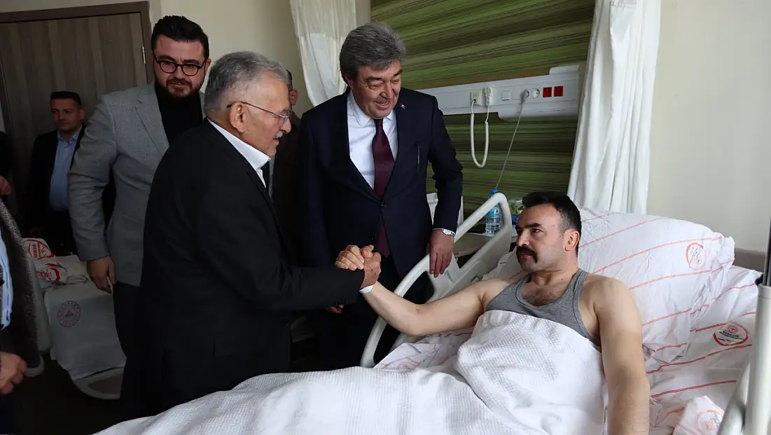 Kayseri’de operasyonda yaralanmıştı! Özel harekat polisini bakın kimler ziyaret etti?