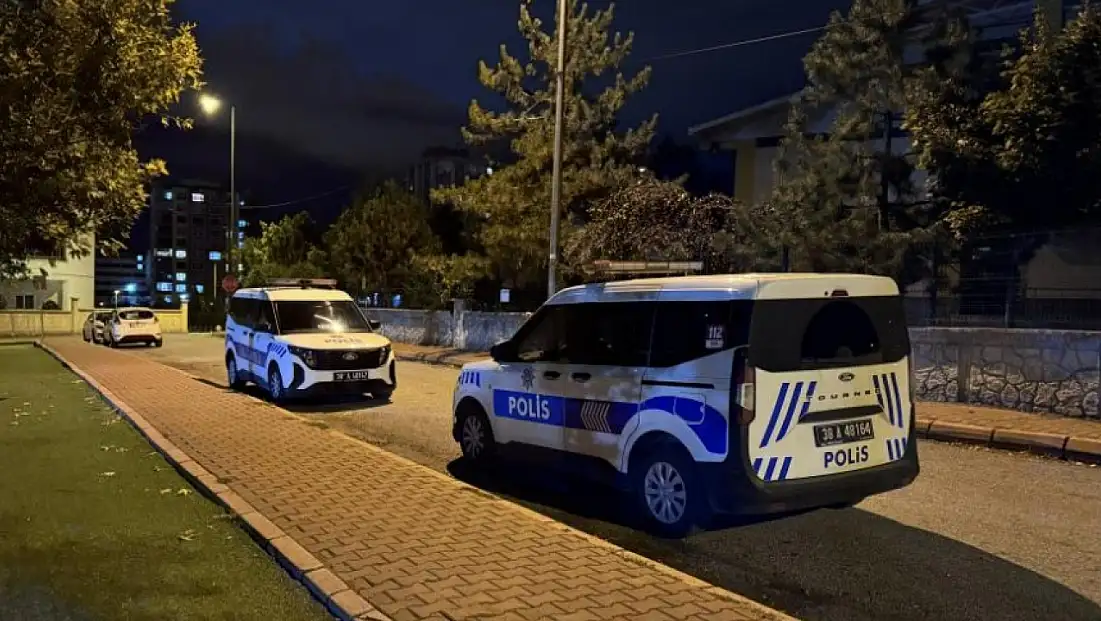Kayseri’de parkta kavga! Polis gelmeden her şeyi bırakıp kaçtılar