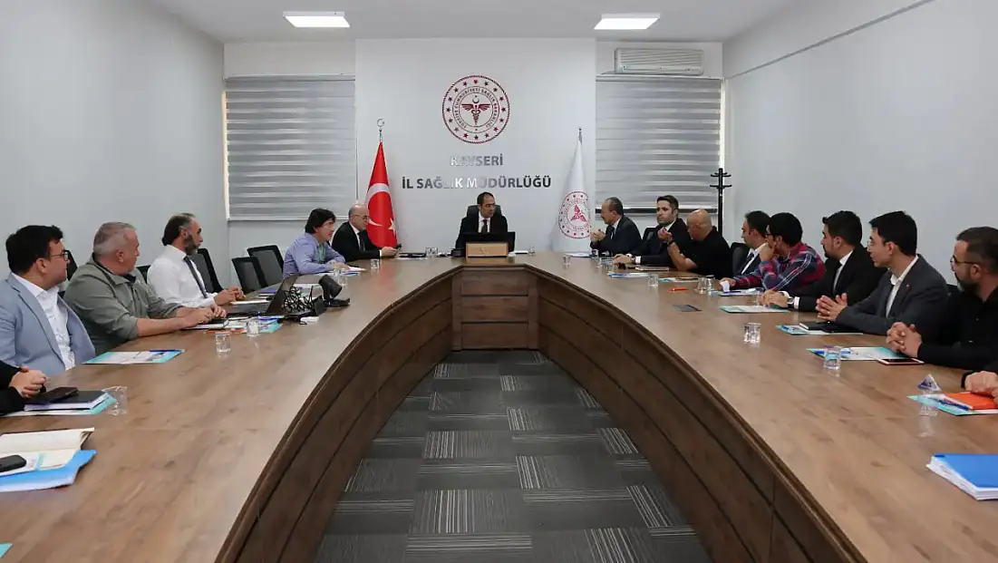 Kayseri’de sağlık zirvesi! Başhekimler neden bir araya geldi?