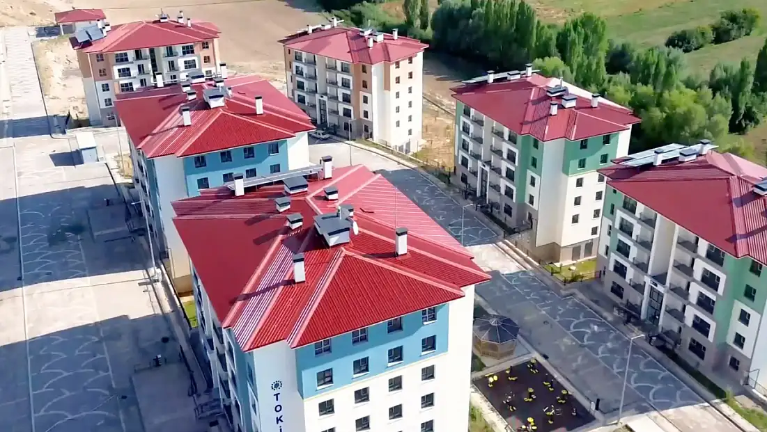 Kayseri'de TOKİ'den konut bekleyenler için tarih verildi