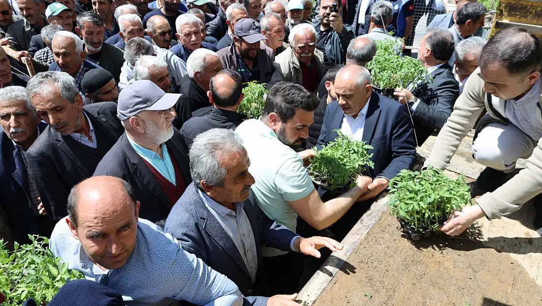 Kayseri’de ücretsiz dağıtıldı! Vatandaş kapış kapış aldı
