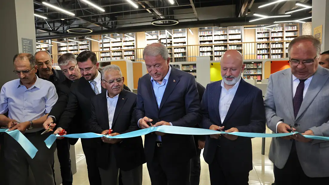Kayseri'de yeni kütüphane kapılarını açtı!