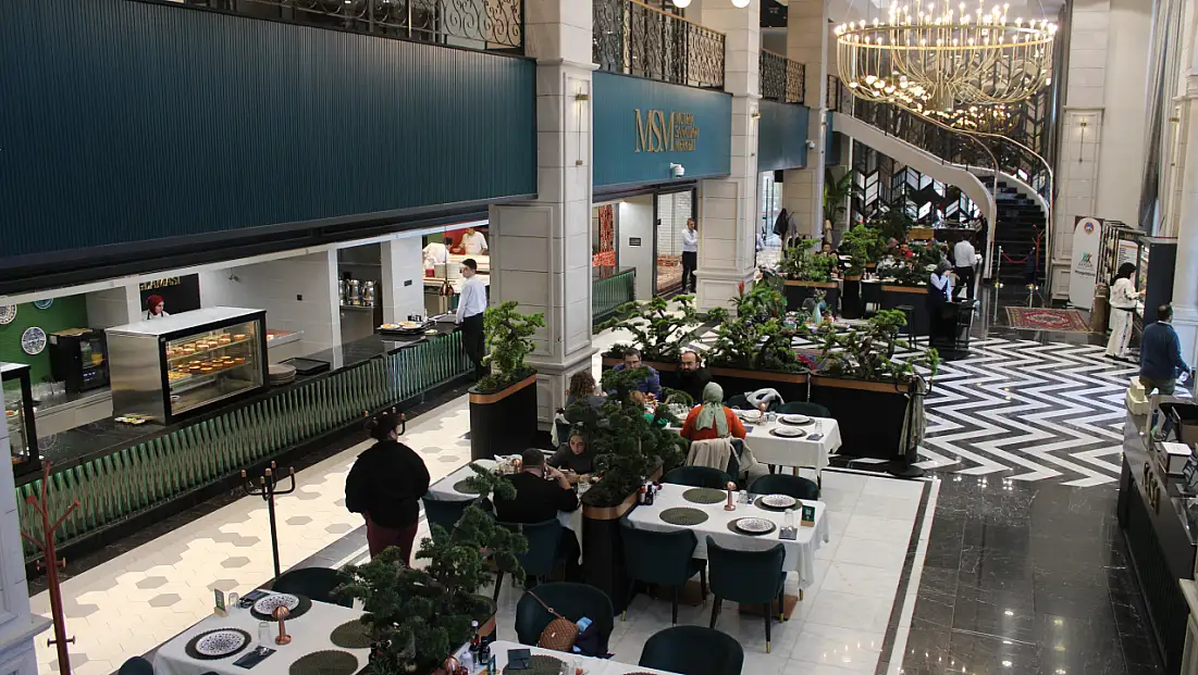 Kayseri'deki bu mekanda 5 çeşit yemek 175 TL!