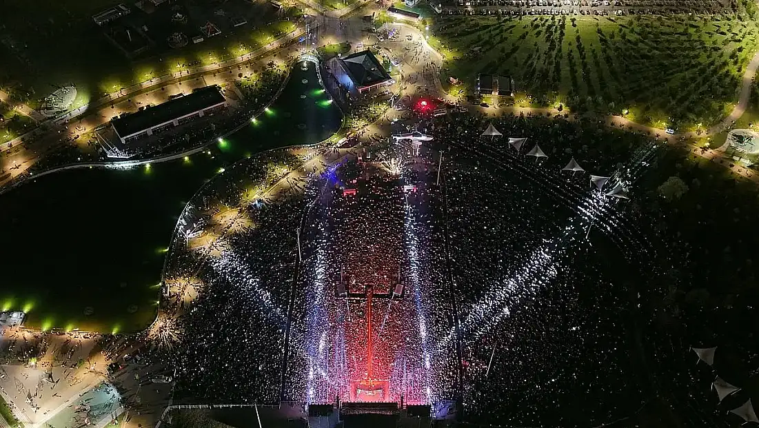 Kayseri'deki dev festival bugün bitiyor! Ünlü şarkıcı sahneye çıkacak