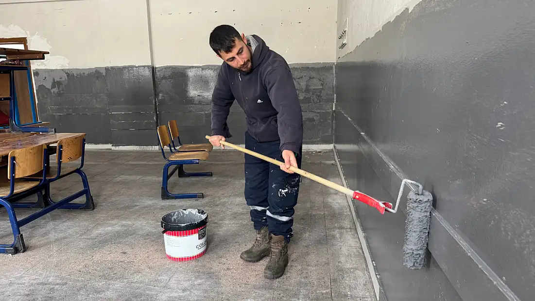 Kayseri'deki okul yeniden boyandı