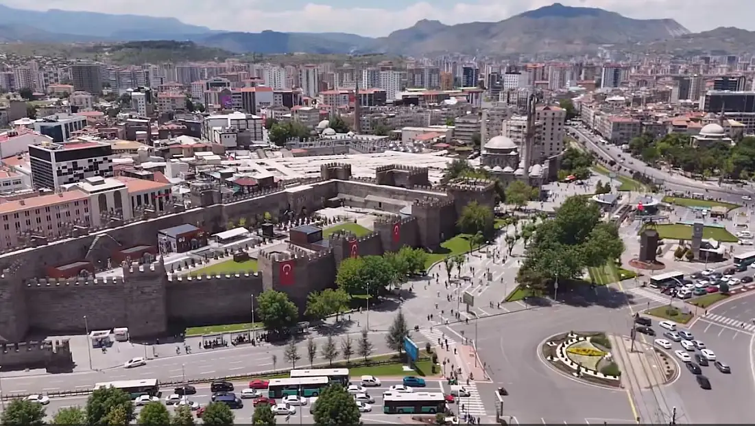 Kayseri’den Türk dünyasına çağrı!