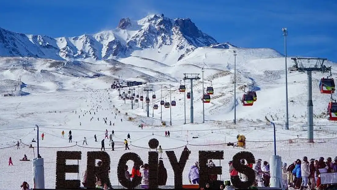 Kayseri Erciyes’in yeni sezon hazırlıkları masaya yatırıldı
