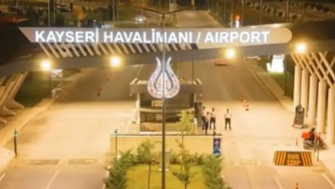 Kayseri'nin giriş kapısı ışıl ışıl oluyor