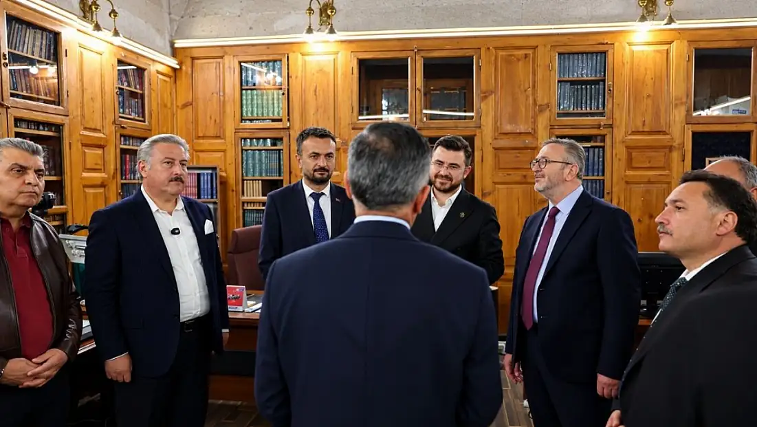 Kayseri’nin hafızası burada saklanıyor! Binlerce esere protokol ziyareti
