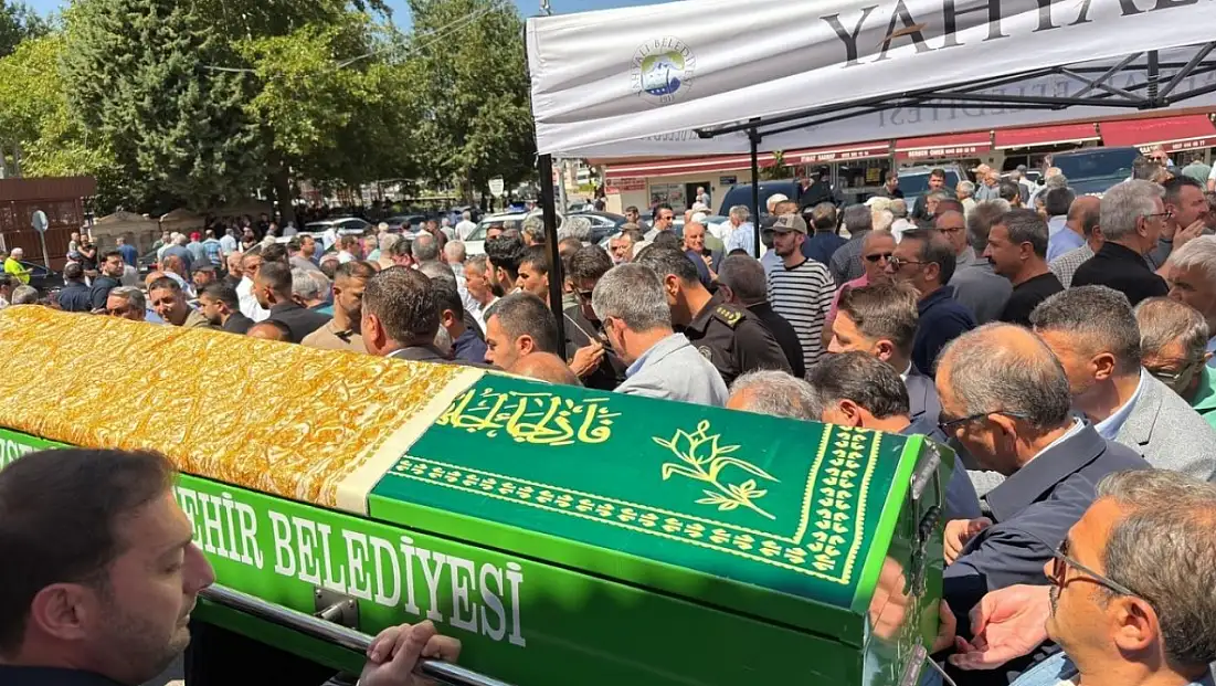 Kayseri’nin tanınan ailesinin acı günü: Hayriye Keskinkılıç’a son veda