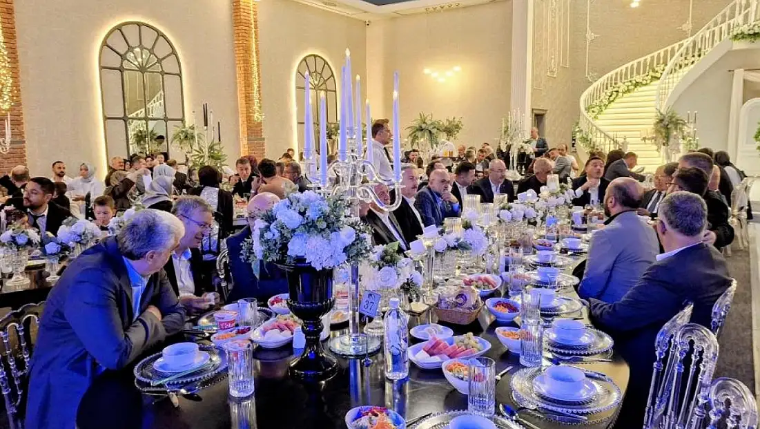 Kayseri protokolü bu düğünde buluştu!