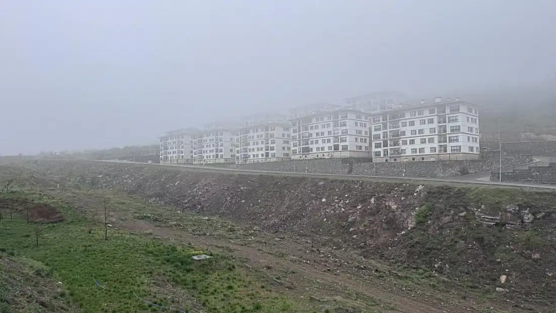 Kayseri sisli bir güne uyandı