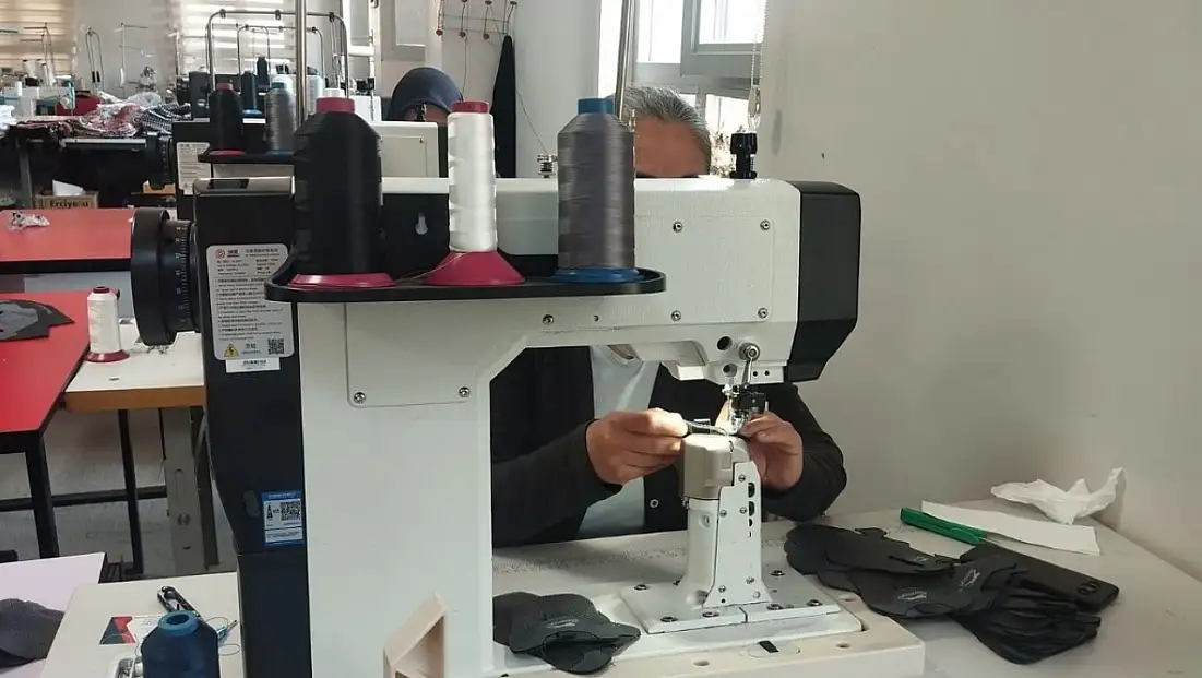 Kayserili kadınlar Türk devi için üretiyor!