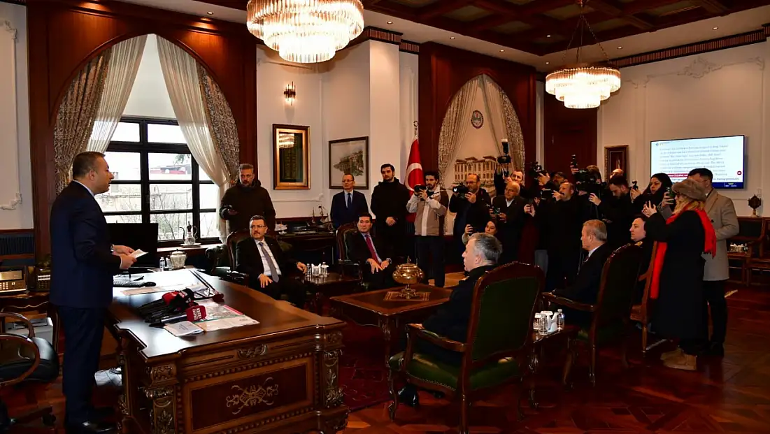 Kayserili Vali yeni görevine başladı! İlk işi bakın ne oldu?