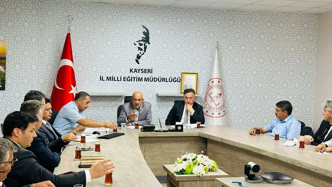 Kayserili vekil sayı verdi! Binlerce öğrenci geliyor