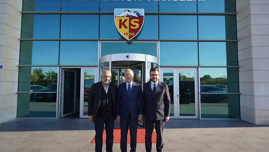 Kayserispor’a maç öncesi AK Parti ziyareti