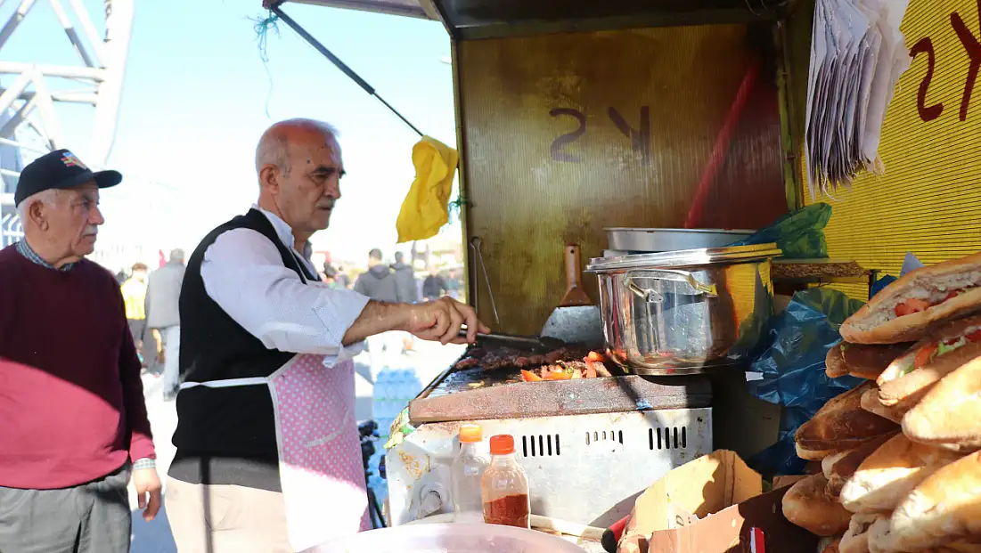 Kayserisporlu eski futbolcu köfteci oldu