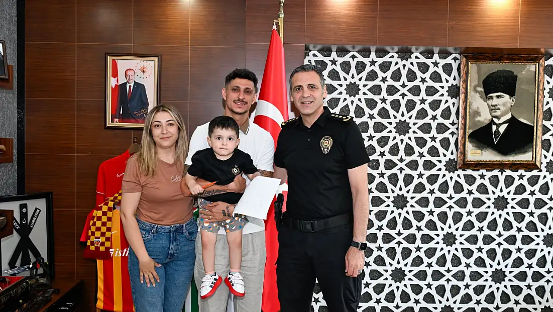 Kayserisporlu Keser’den Müdür Aydın’a ziyaret