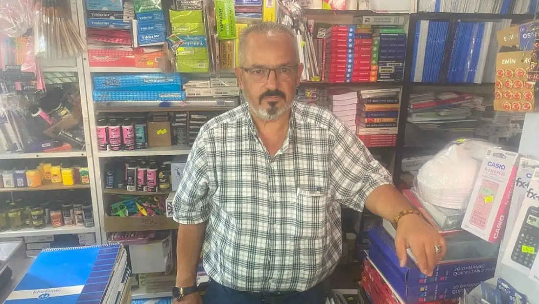 Kırtasiye esnafı marketlerden dertli: Bizim 15 günlük işimize mi ihtiyaçları var?
