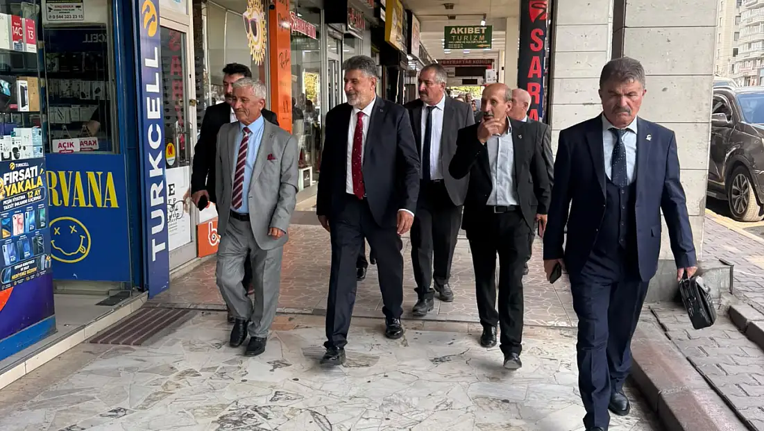 Kongre için Kayseri’ye gelen Genel Başkan soluğu esnafın yanında aldı