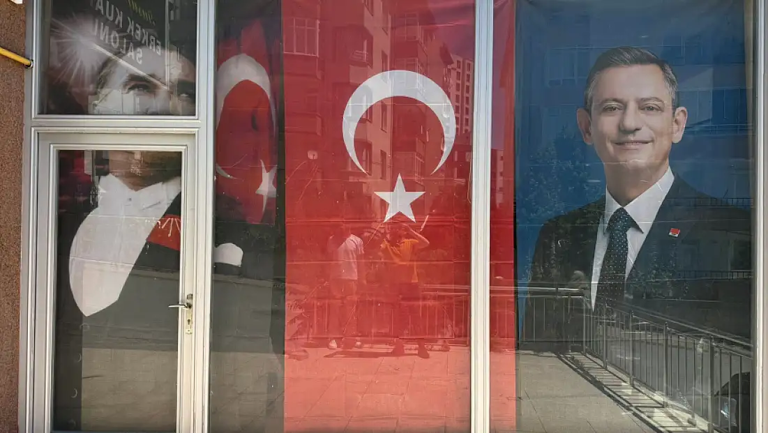CHP'de Özgür Özel'in güvendiği isim Kayseri'ye geldi! Kimlerle görüştü?