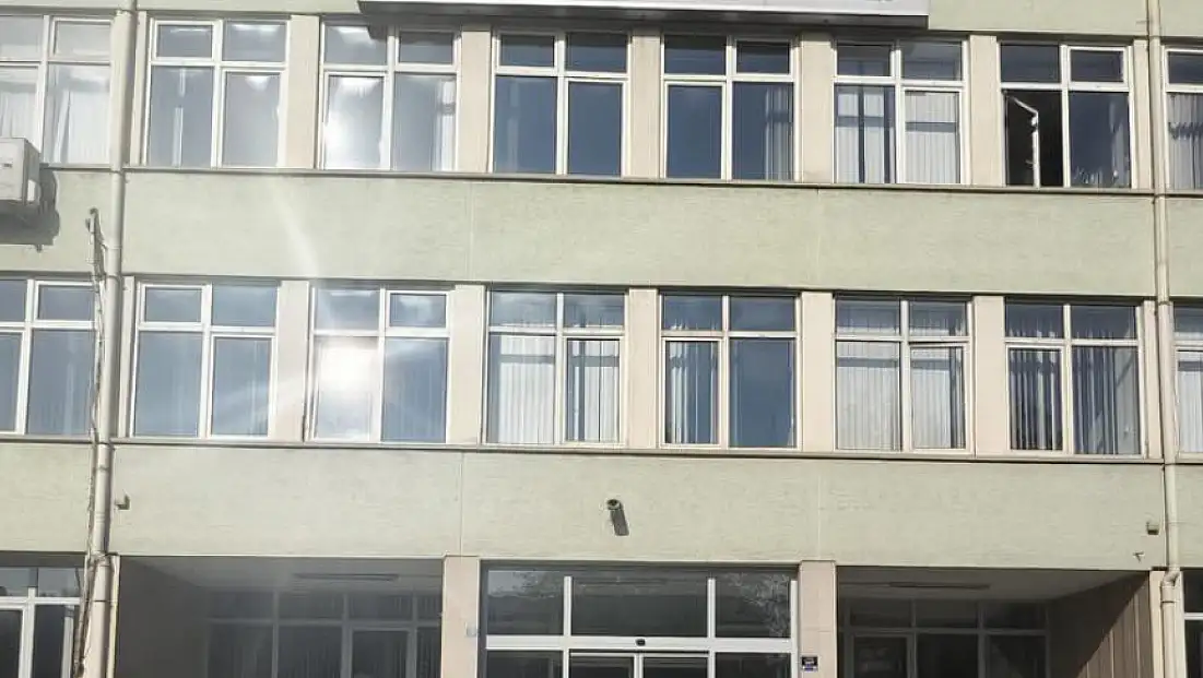 Kayseri'de 4 Belediye Başkanı o binada görüldü!