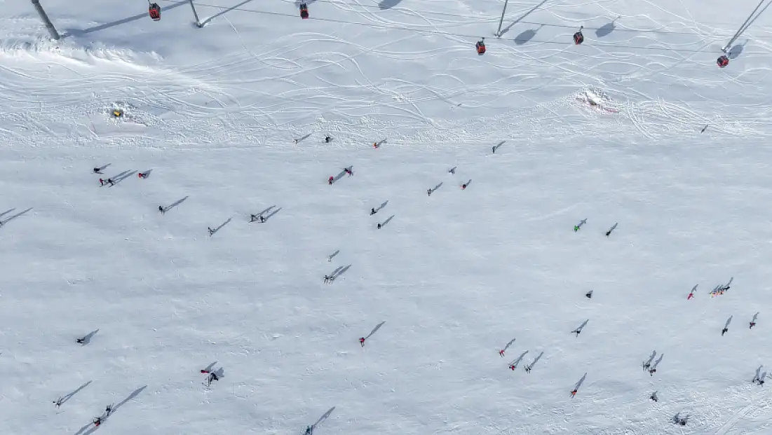 Kayseri'de görenler dondu kaldı! Erciyes'te eksi 5 derece bakın ne oldu?