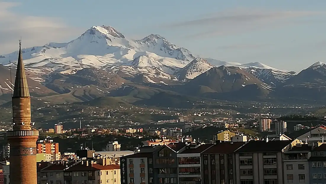 Kayseri'de ödüllü namaz çağrısı! Namaza gelen bakın hangi hediyeleri kazanacak?