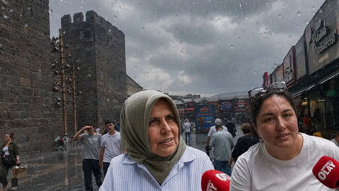Meteoroloji uyarmıştı! Kayserililer yağmura yakalandı