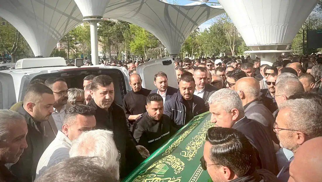 MHP Kayseri’nin acı günü! Son yolculuğuna uğurlandı