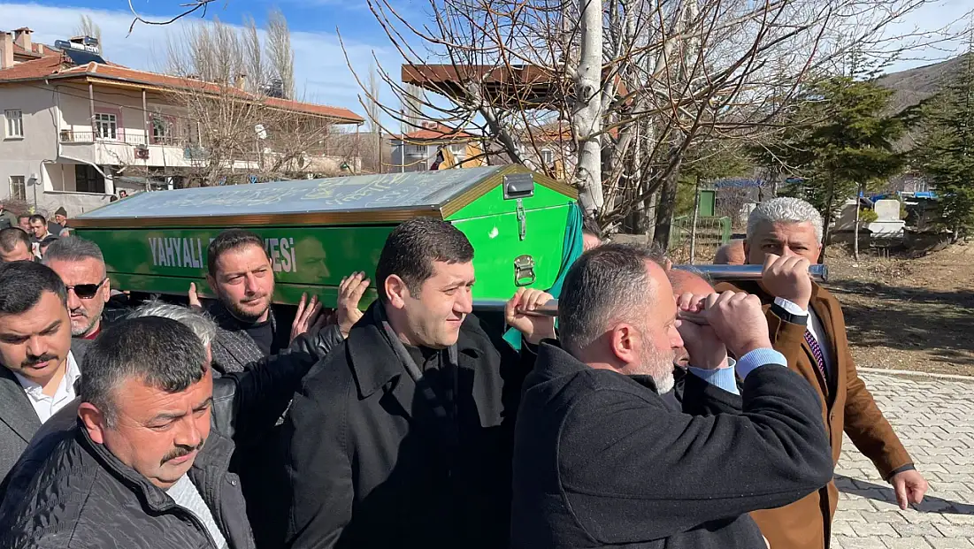 MHP'li Çakır'ın annesi toprağa verildi