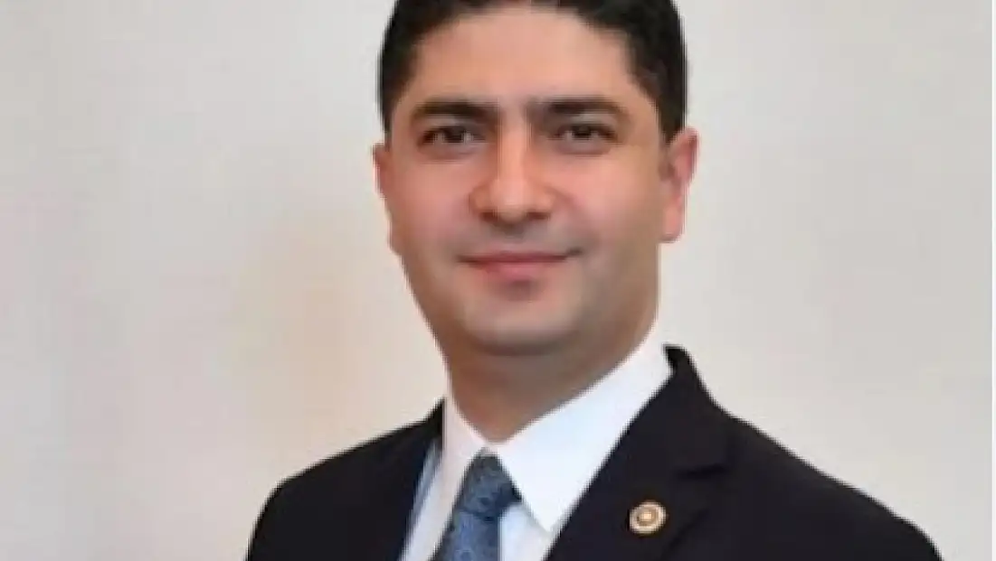 Özdemir’den öğrencilerin yüzünü güldürecek teklif